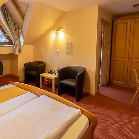 Hotel Sauerlaender Hof فيلنغن المظهر الخارجي الصورة