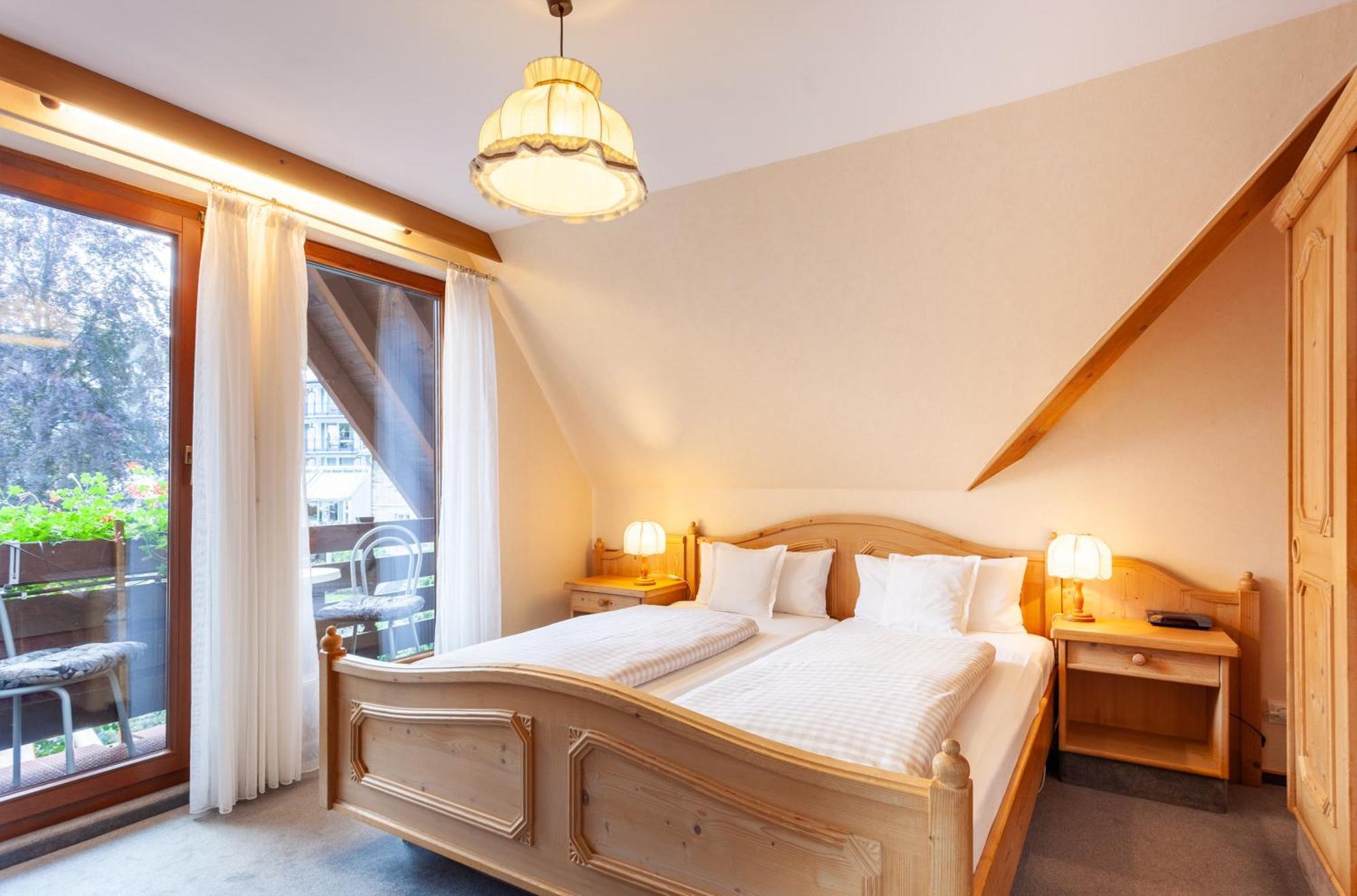 Hotel Sauerlaender Hof فيلنغن المظهر الخارجي الصورة
